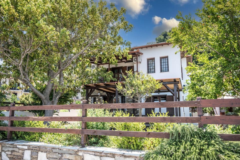 Duchess Eva's Seafront Guesthouse House in Magnesia Prefecture, Greece