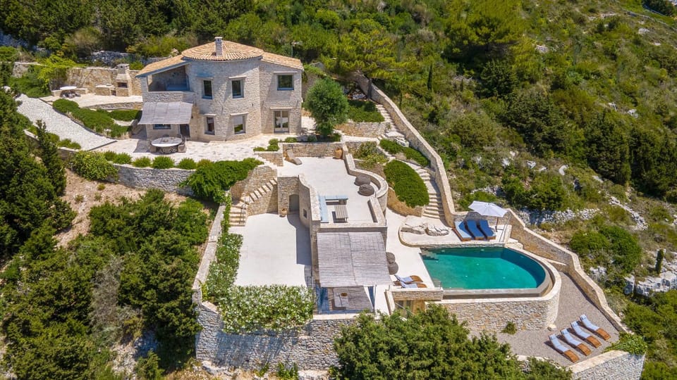 Property building, Day, Natural landscape, Garden, Garden view, Pool view, Swimming pool, sunbed
