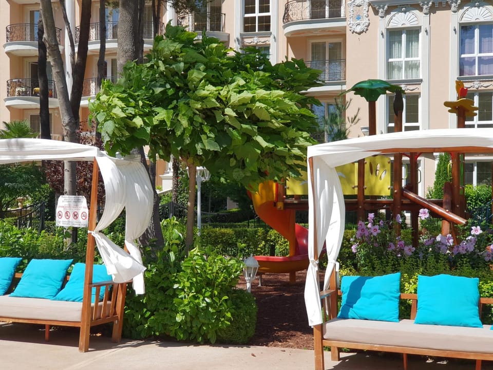 Children play ground, Garden, Area and facilities