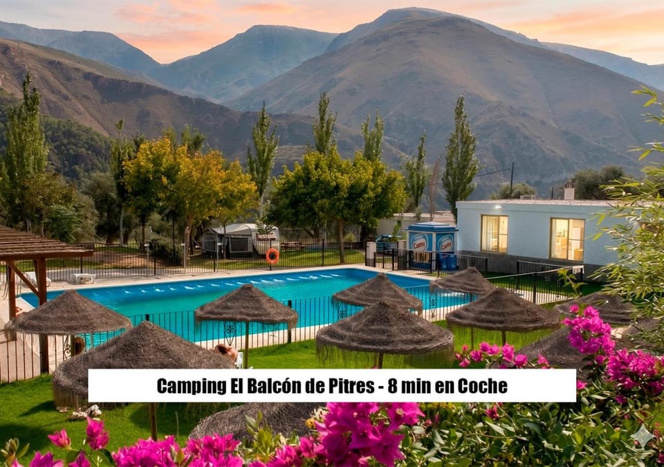 Nearby landmark, Day, Natural landscape, Pool view