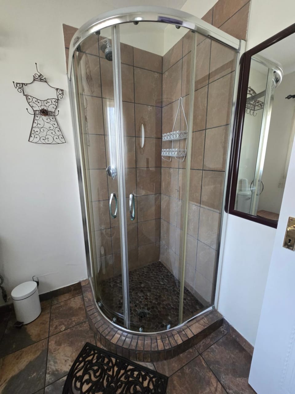Swasti Guesthouse Bed and Breakfast in Gauteng