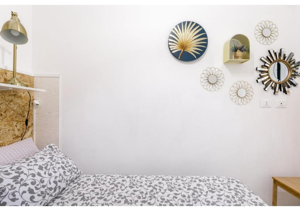 Bed, Other, Photo of the whole room, Decorative detail, Bedroom, On site