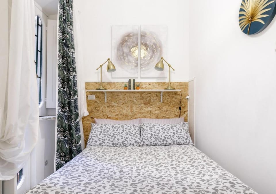 Other, Photo of the whole room, Decorative detail, Bedroom, On site