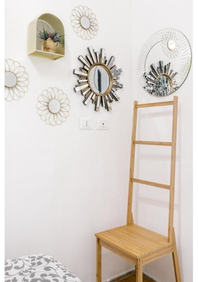 Other, Photo of the whole room, Decorative detail, Bedroom, On site