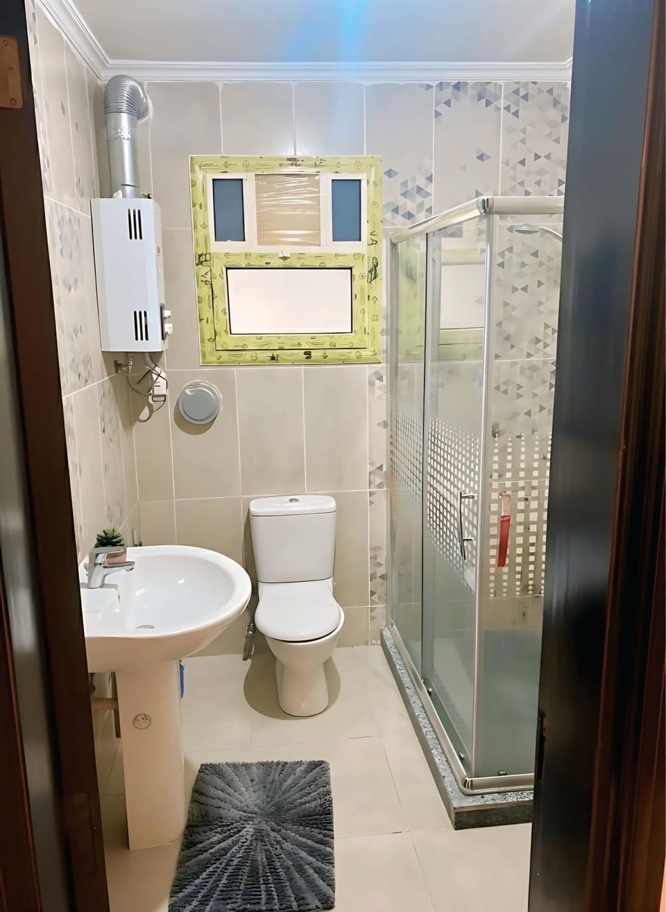 Shower, Toilet, Bathroom