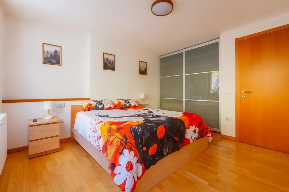Happy Guest Apartments - Casa Alpi Orange Apartment in Province of Brescia
