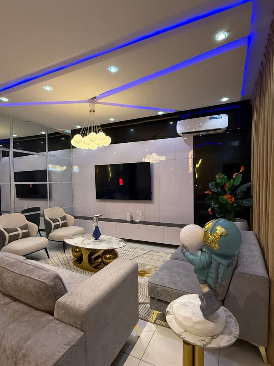 KT And Sons Ltd Apartment in Lagos, Nigeria