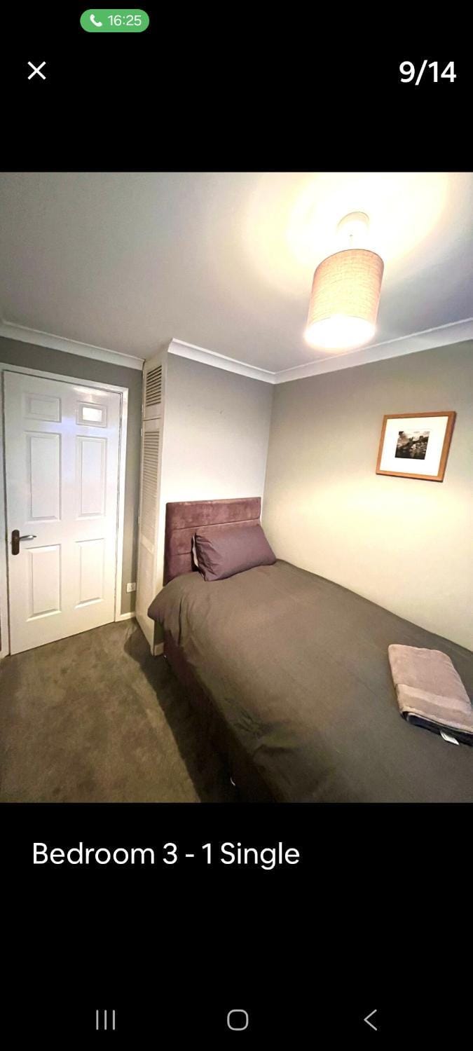 Raven house Apartment in England