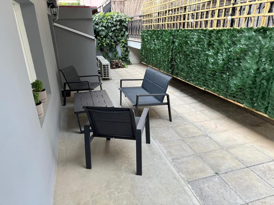 The Secret Studio - OAKA Stadium & nearby hospitals Apartment in Central Athens Regional Unit, Greece