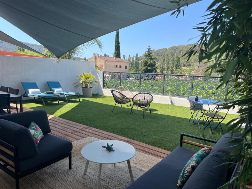 Patio, Garden, Garden view