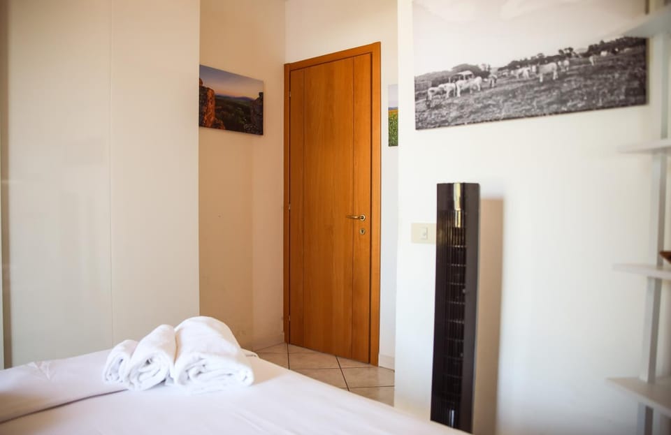 Bed, Photo of the whole room, Bedroom, towels, wardrobe