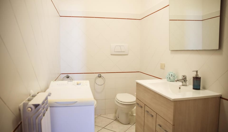 Toilet, Bathroom
