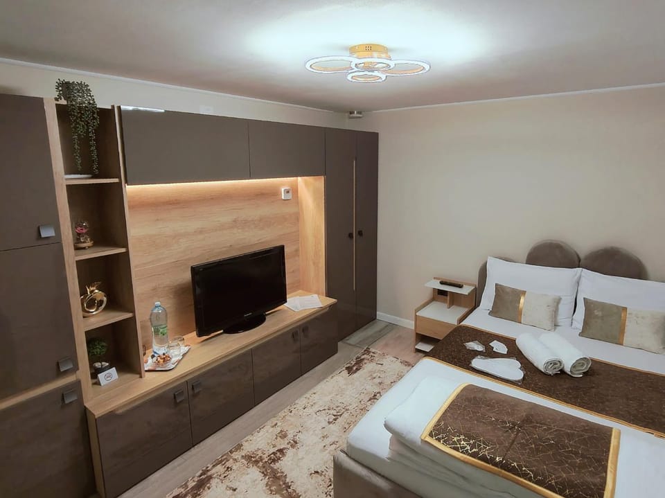 Communal lounge/ TV room, TV and multimedia, Bedroom, towels