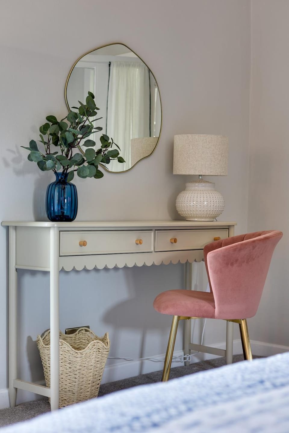 Bedroom, hair dryier