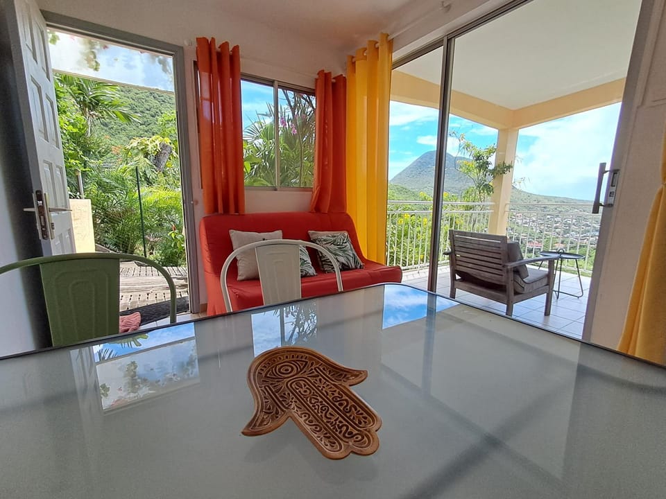 Les dessus de Petite Anse Apartment in Martinique