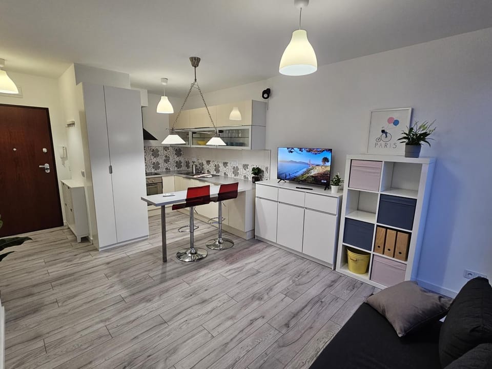 TV and multimedia, Kitchen or kitchenette, Dining area