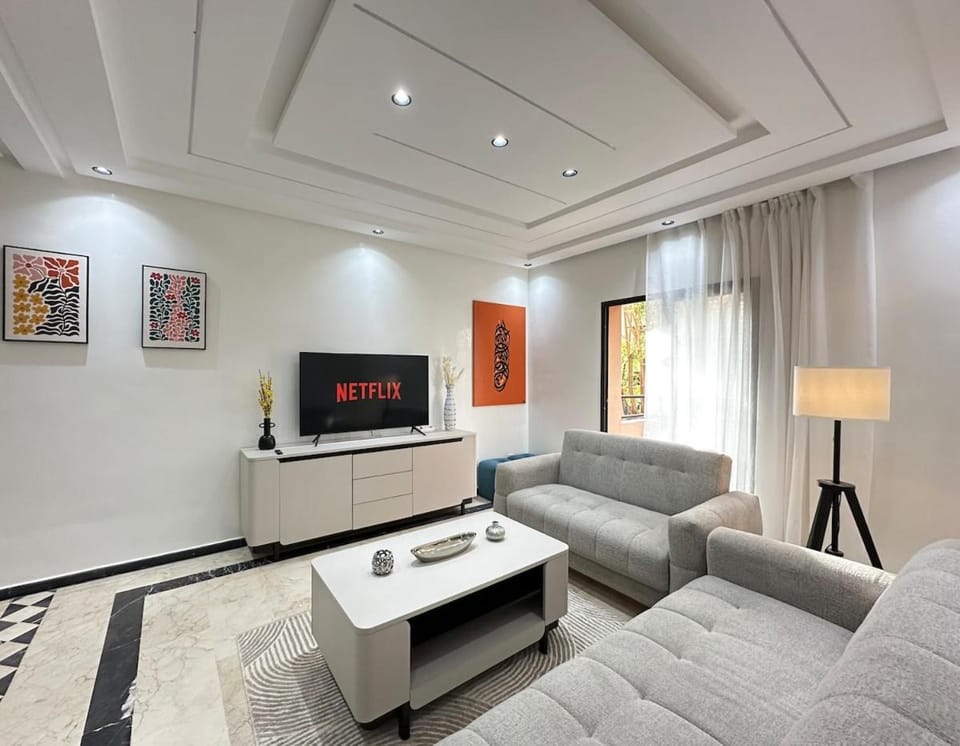 Elegant Suit in Guéliz Apartment in Marrakesh