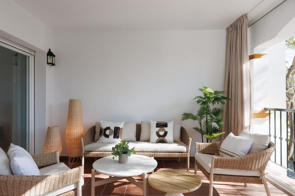 Balcony/Terrace, Living room