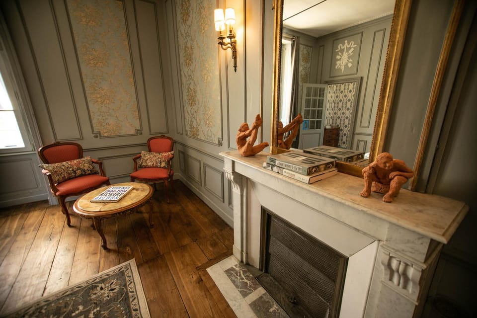Seating area