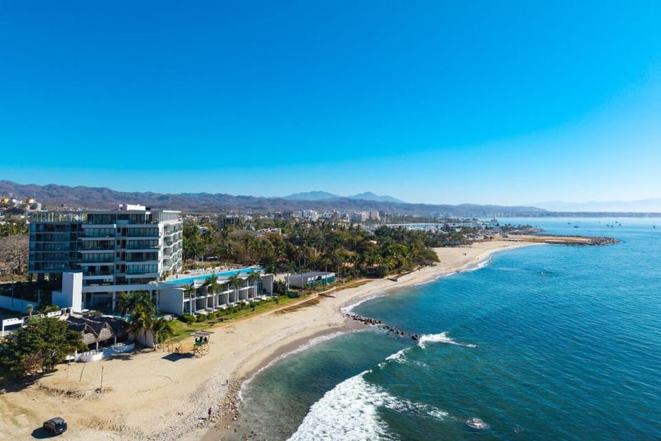 Zantamar Penthouse 603B, right on the beach Apartment in La Cruz de Huanacaxtle