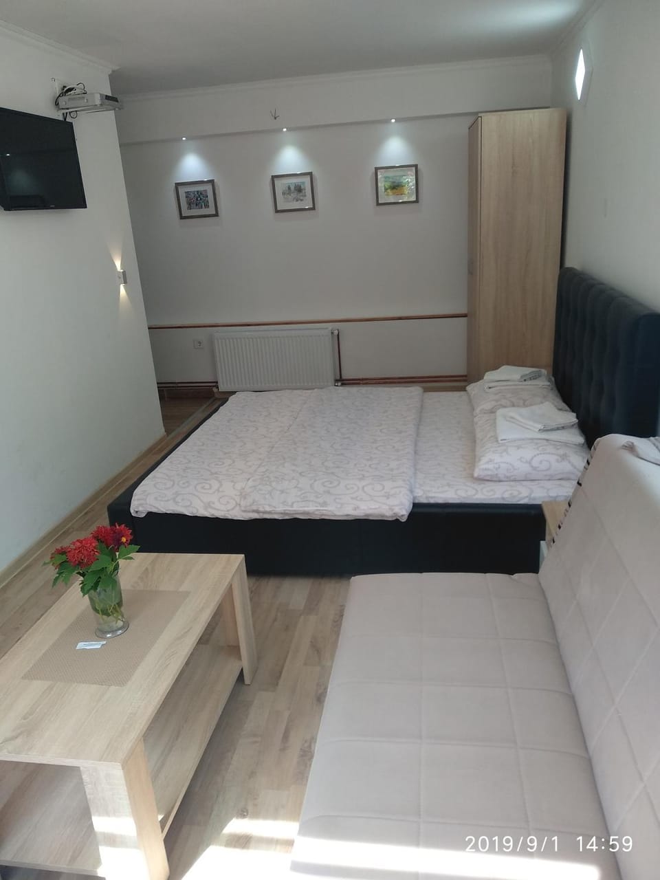 Apartments & Rooms Bojic Bed and Breakfast in Montenegro