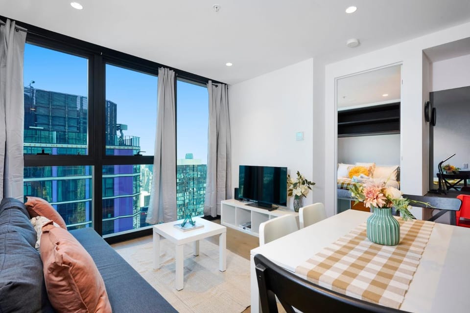 Sweat & Soak - Elizabeth St Escape Apartment in Melbourne