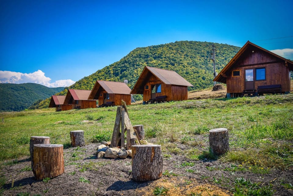 Property building, Natural landscape, Mountain view