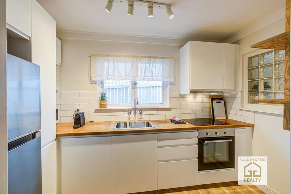 Kitchen or kitchenette, stove