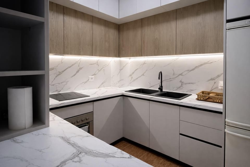 Kitchen or kitchenette