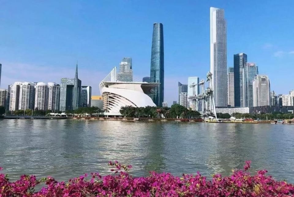 Vanhao International Pazhou Exhibition Center Mansion Apartment in Guangzhou