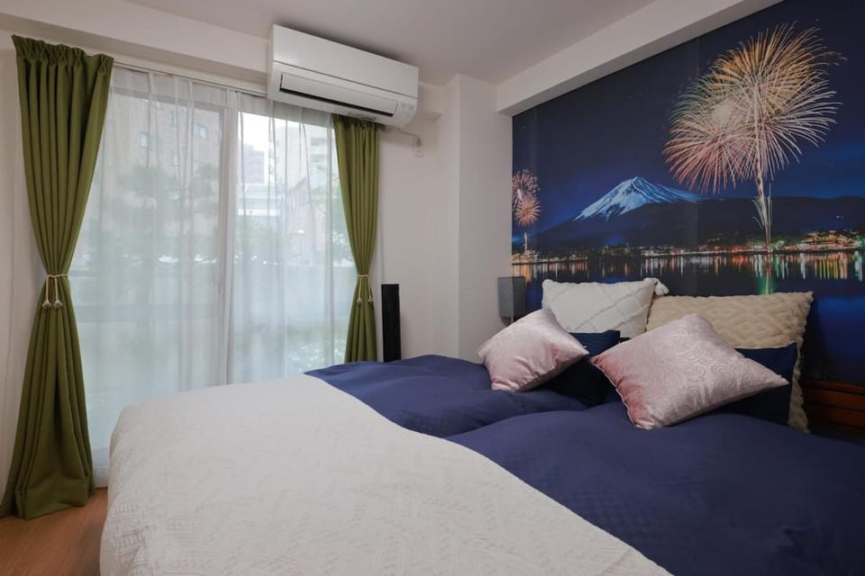 Bed, Bedroom, air conditioner