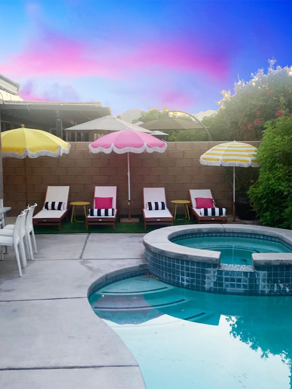 Patio, Day, Natural landscape, Spa and wellness centre/facilities, Pool view, Swimming pool, sunbed