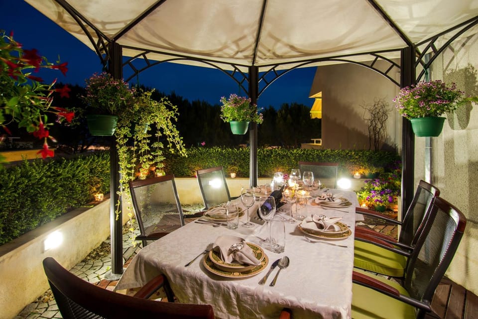 Balcony/Terrace, Dining area