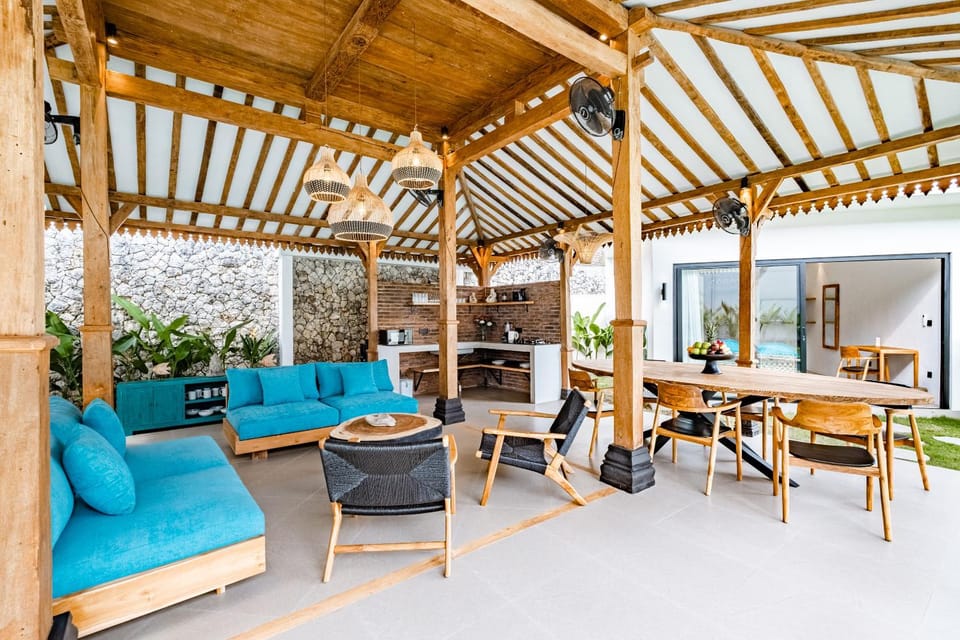 Living room, Seating area, Dining area, kitchen