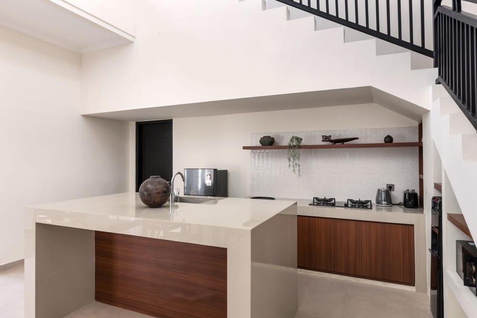 Kitchen or kitchenette, Communal kitchen