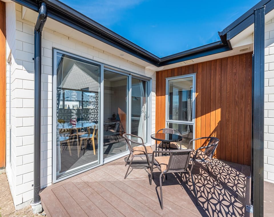 Patio, Balcony/Terrace, Seating area