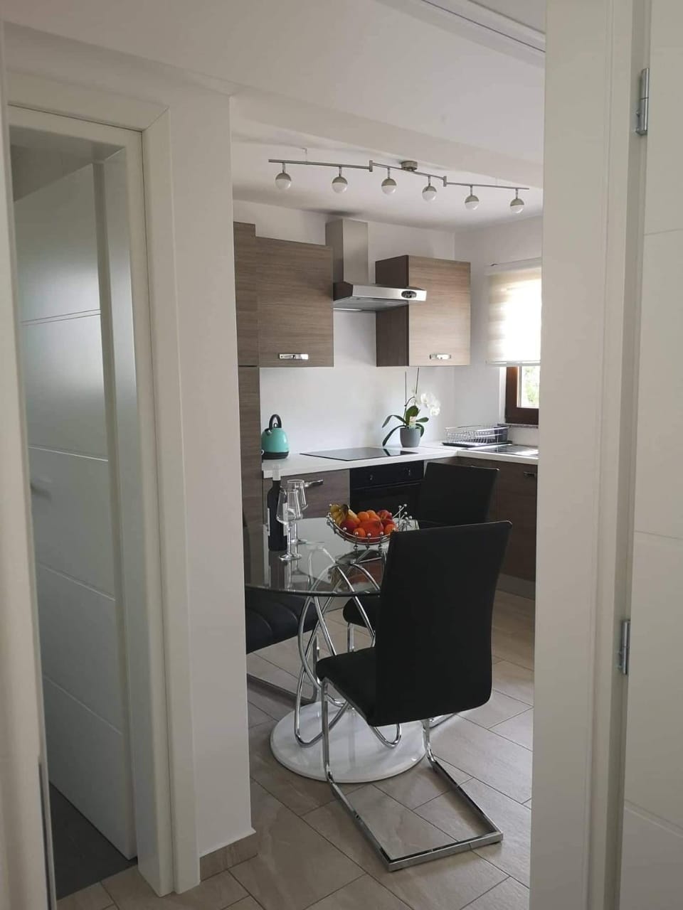 Kitchen or kitchenette, Seating area, Dining area, minibar, oven