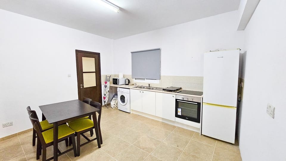Kitchen or kitchenette, Dining area, oven, stove, toaster