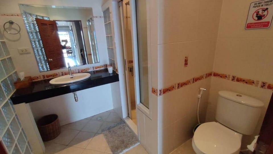 Shower, Toilet, Bathroom