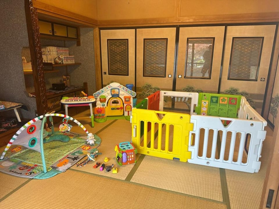 Free shuttle service,Large screen movies,BBQ, more than 10people possible Villa in Shizuoka Prefecture