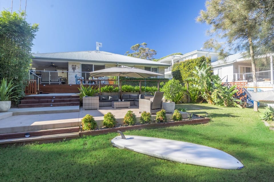 Still Water On Aney House in Lake Conjola