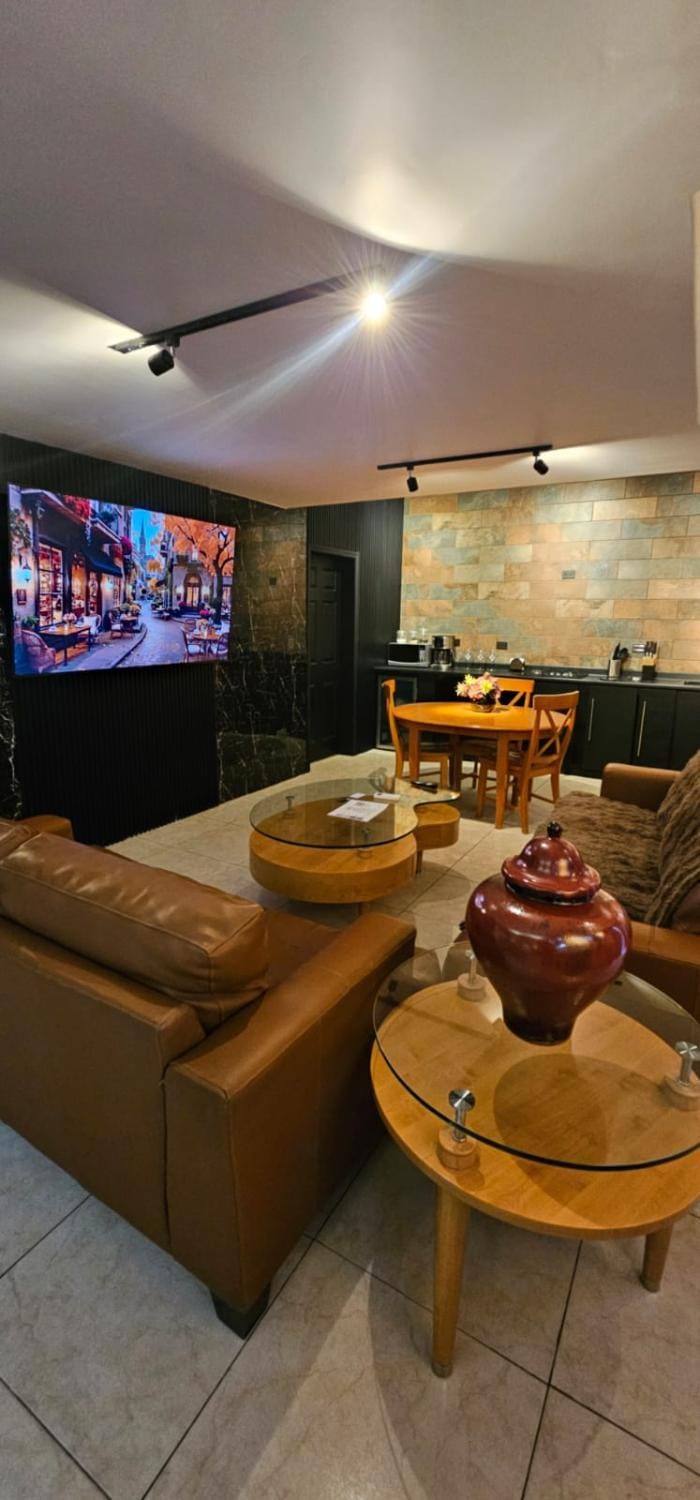 Luxury Suites Dubai a 100 mts del consulado Apartment in Ciudad Juarez