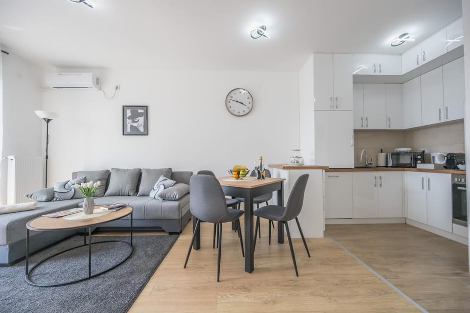 Kitchen or kitchenette, Living room, Dining area