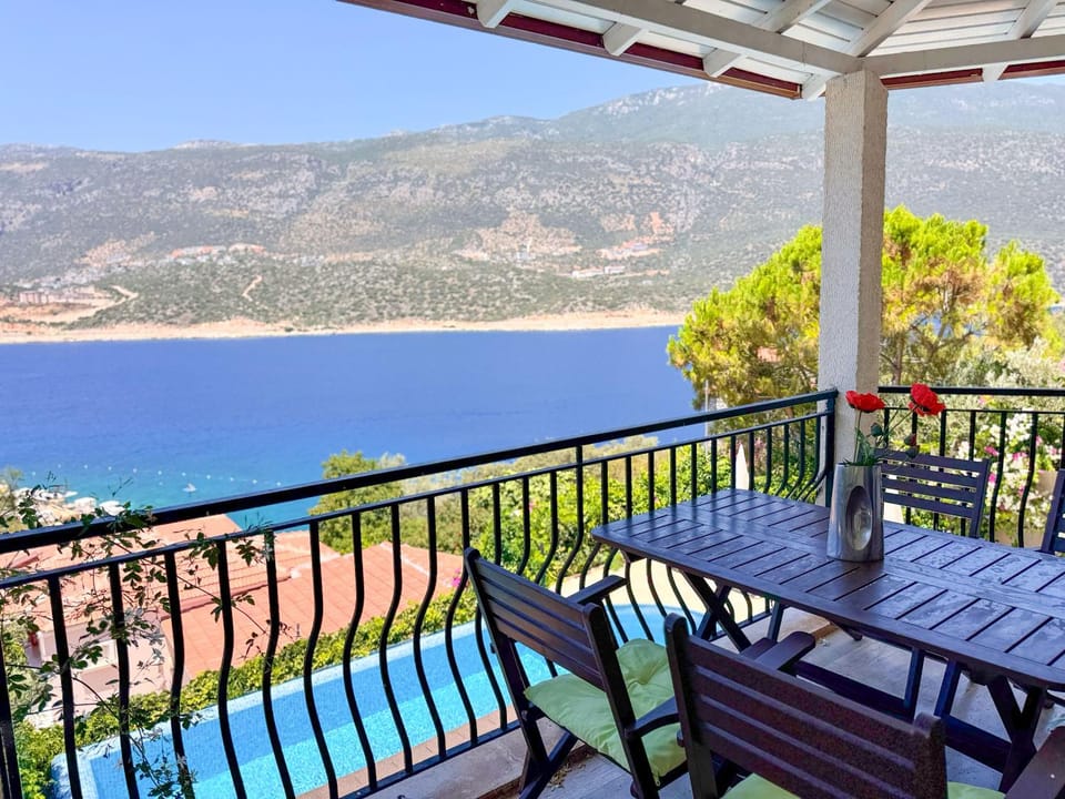 Day, View (from property/room), Balcony/Terrace, Sea view