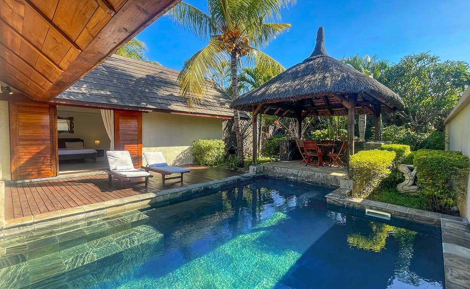 Patio, Swimming pool
