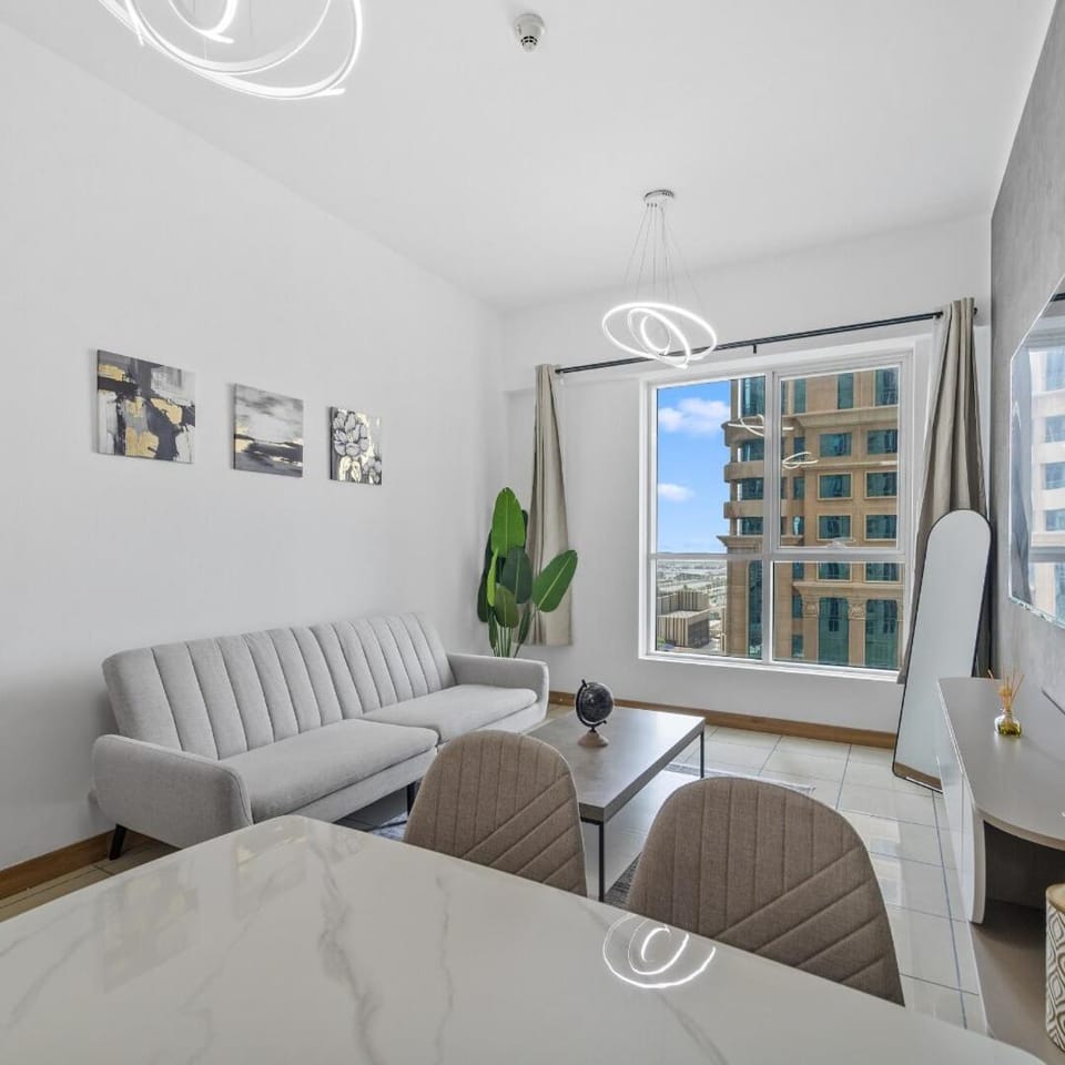 1BR in Sulafa Tower- Ideal for Short-Term Stay Apartment in Dubai