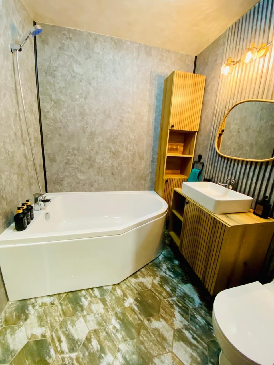 Bathroom, Bath