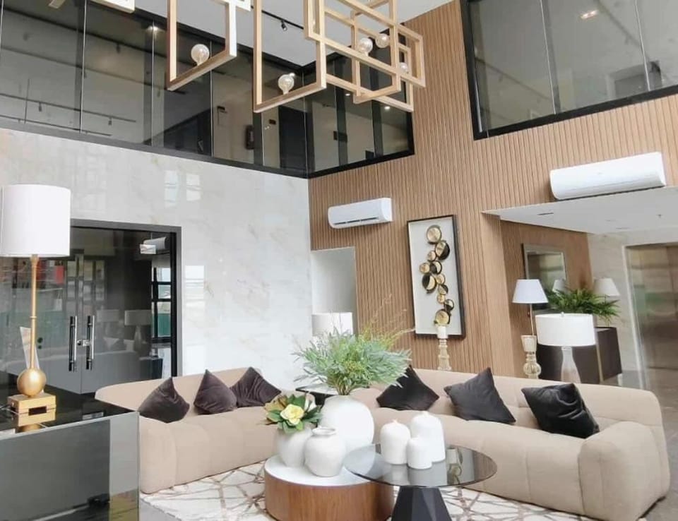 Property building, Lounge or bar