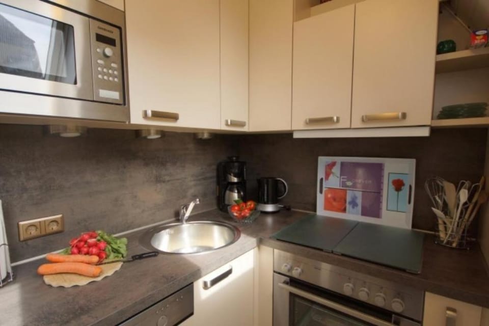 6 Personen Ferienhaus mit 4 Schlafzimmern auf drei Etagen mit Blick auf den Weltschiffahrtsweg in Otterndorf House in Otterndorf