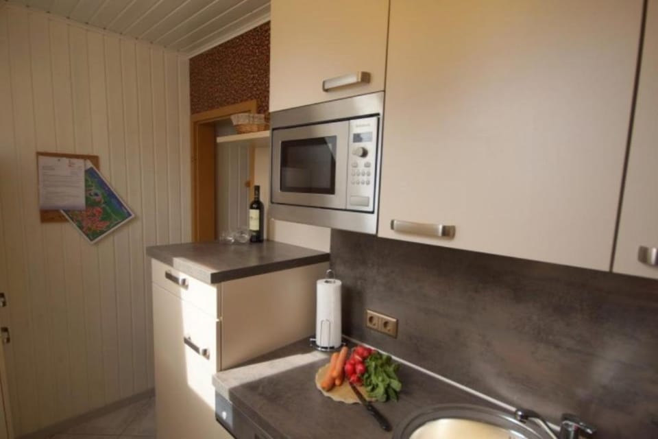 6 Personen Ferienhaus mit 4 Schlafzimmern auf drei Etagen mit Blick auf den Weltschiffahrtsweg in Otterndorf House in Otterndorf